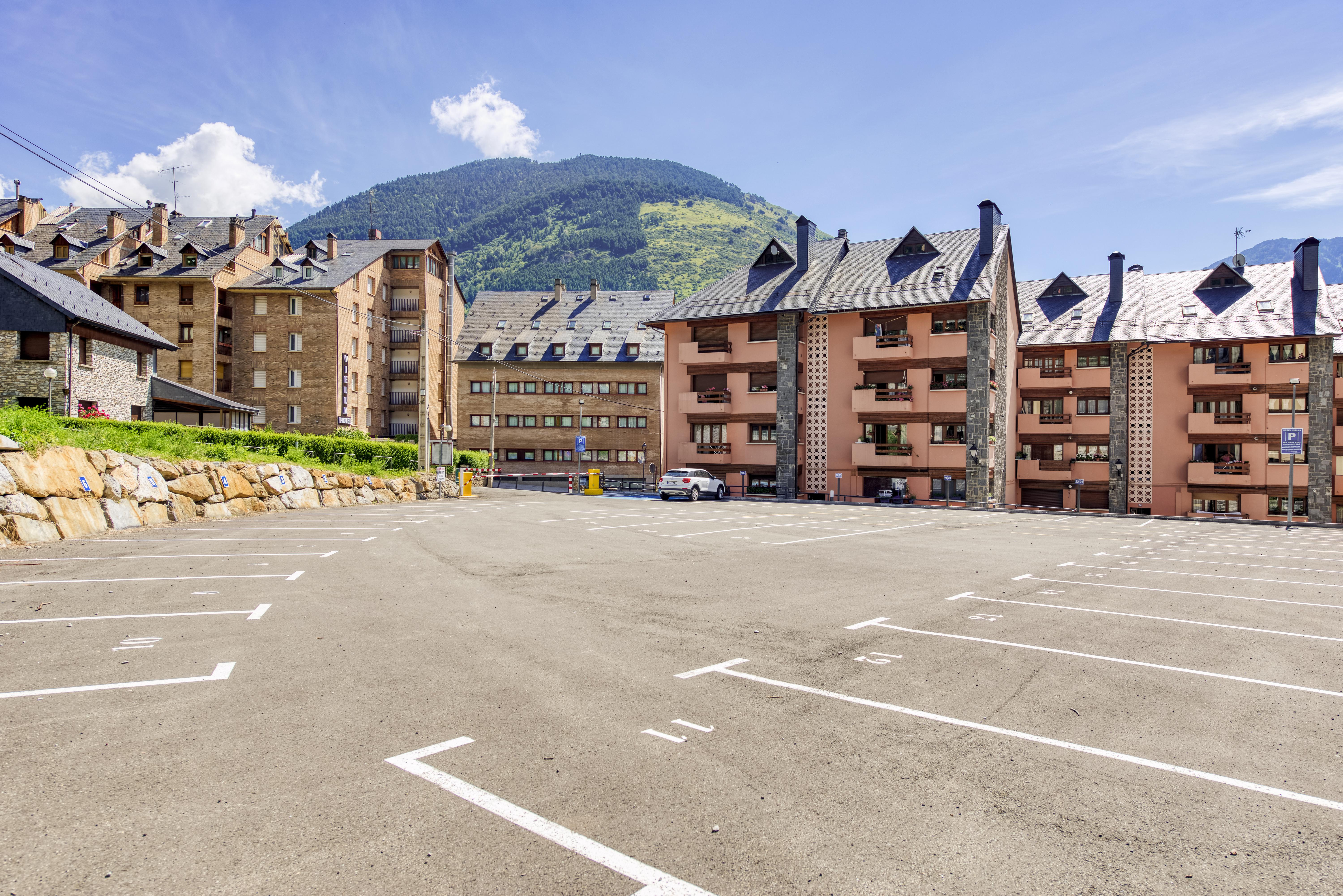 Hotel Viella Exterior photo