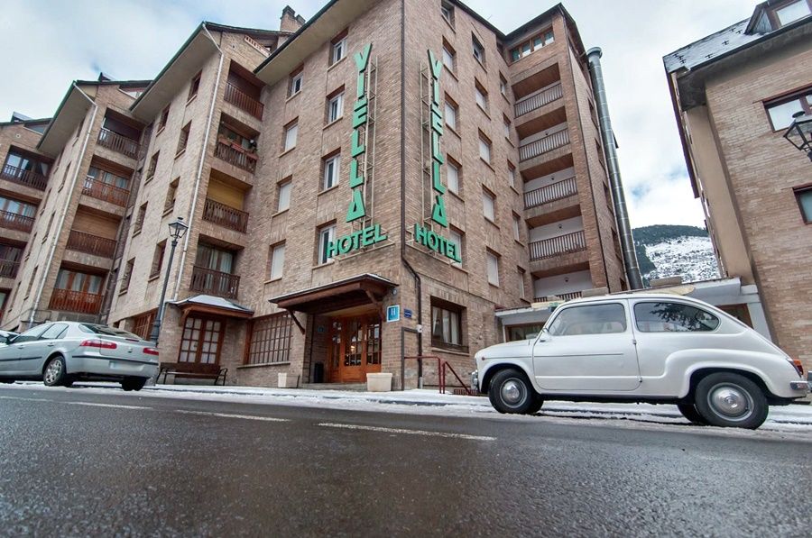 Hotel Viella Exterior photo
